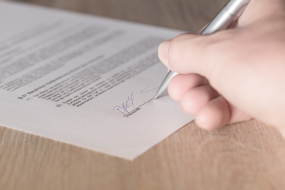 What Are The Clauses That Every Landlord Should Have On Their Lease?